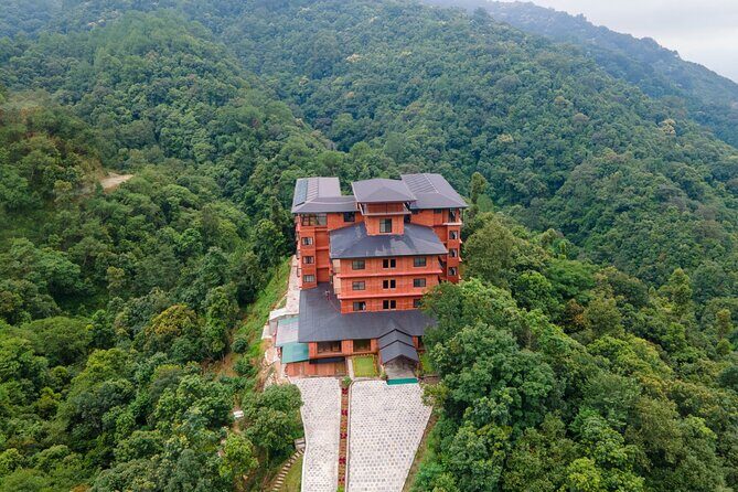 1 Day Ayurveda Rejuvenation in Nepal - Therapies explained: Head Abhyanga, whole-body Abhyanga, and herbal steam bath