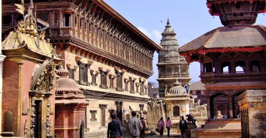 10 Days Nepal Adventure Tour from Kathmandu - Trishuli River rafting to Chitwan: adventure on the move