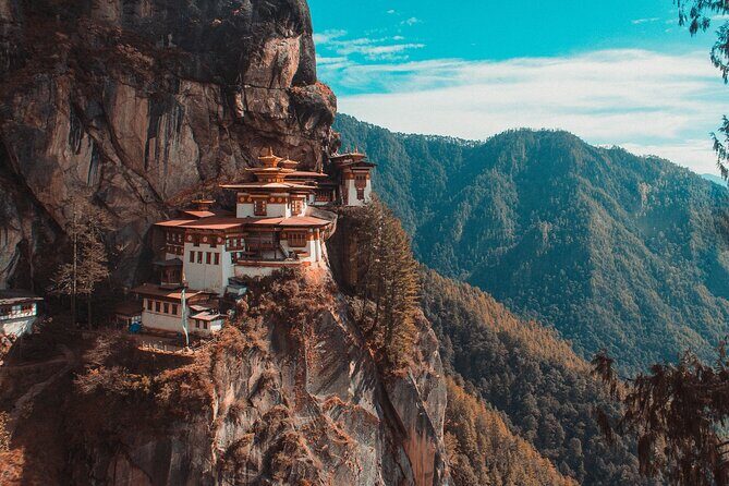 11 Days Private Nepal and Bhutan Tour - Bhutan Flight Into Paro and Thimphu: Temples, Statues, and the Takin Enclosure