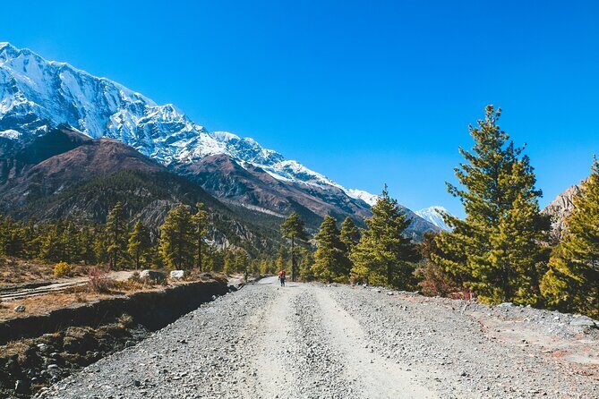12 days Annapurna Circuit Trek - Kathmandu to Dharapani: a long start that sets the tone