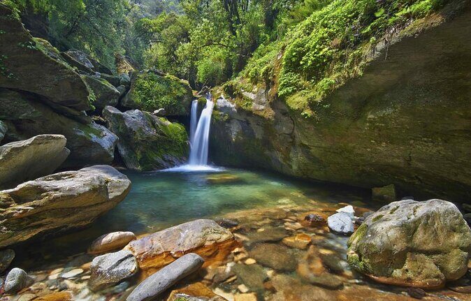 3 days hike to Sundarijal-Chisapani-Nagarkot from Kathmandu - Following the trail from Sundarijal into Shivapuri National Park