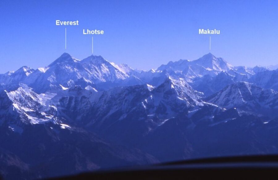 45-Minute Mount Everest Flight Tour from Kathmandu - Jetstream 41 comfort at altitude: why pressurization changes the experience