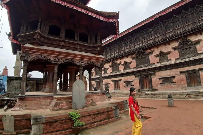 7 Days Nepal Tour (Kathmandu - Pokhara - Australian Camp Easy Hiking) - Day 1: Airport Arrival to Kathmandu Hotel (And Why That Matters)