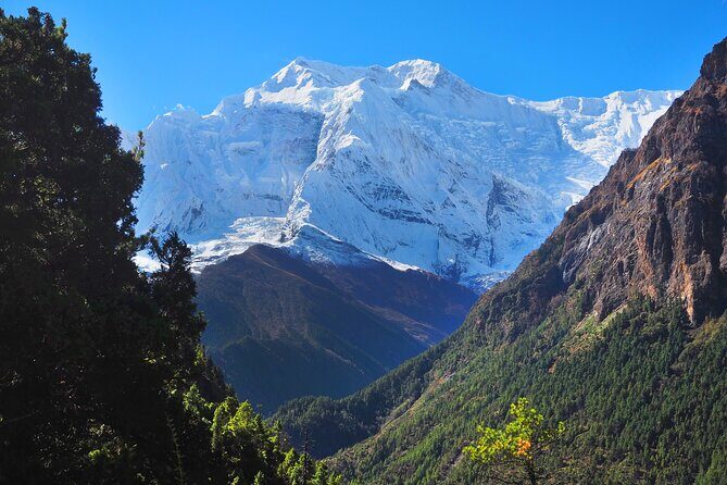 8 Days Private Guided Trekking in Annapurna Circuit with Pickup - Day 2: Dhikur Pokhari to Lower Pisang, then Upper Pisang