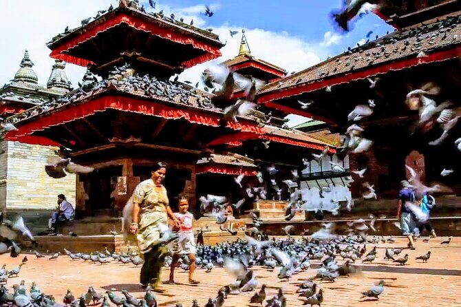 8 Days Short Trek and Tour in Nepal - Patan Durbar Square to Bhaktapur: Newari architecture after the mountains