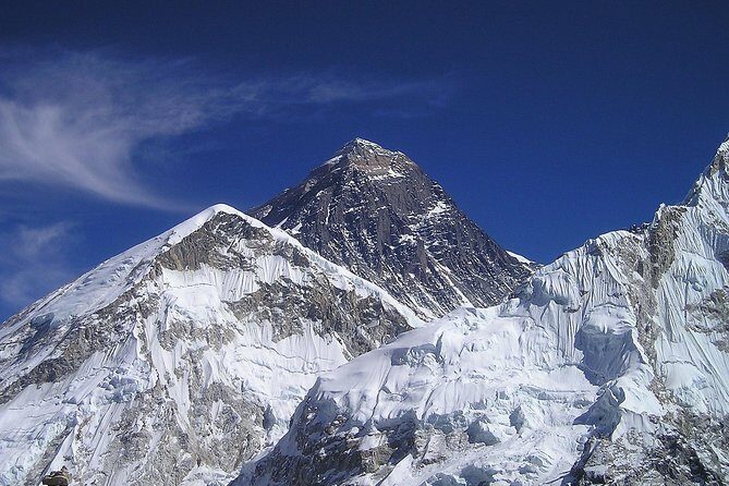 AiseluKharka To Everest Base Camp - Everest Base Camp, but with a cultural warm-up
