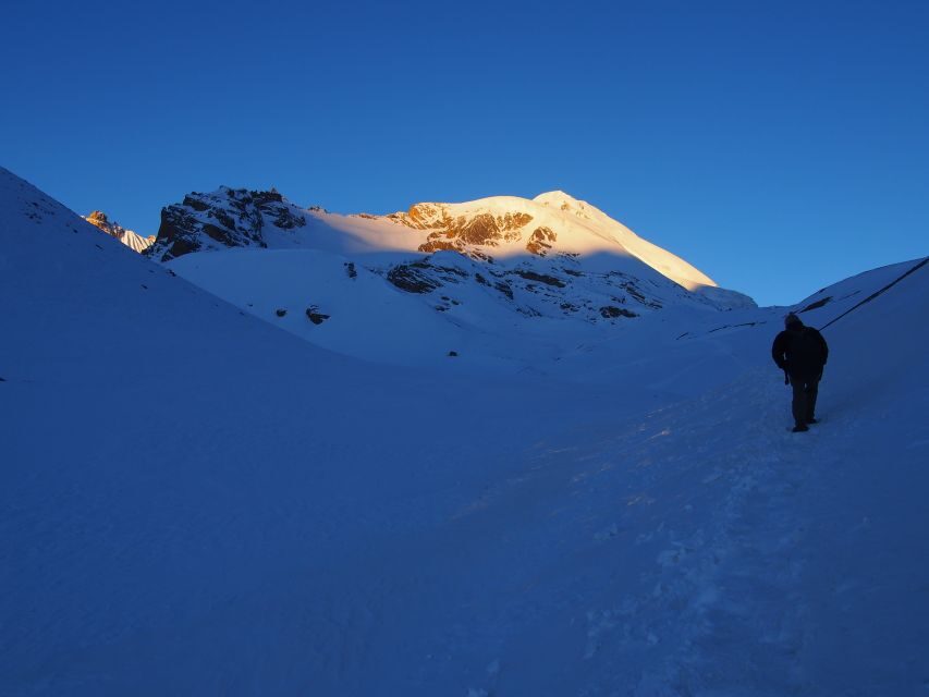 Annapurna Circuit Trekking 13 Days - Jomsom to Tatopani and Ghorepani: hot springs and the final climbing tease
