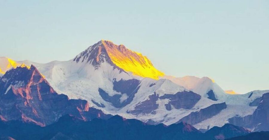 Australian Base Camp Hike For Sunrise over the Himalayas - Why this sunrise hike feels different than a standard morning walk
