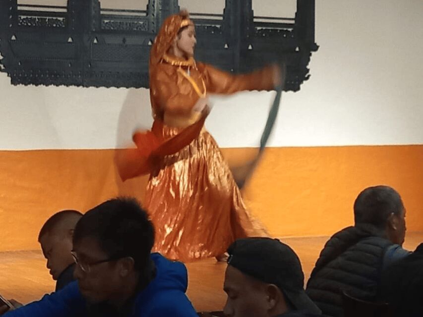 Authentic Nepali Evening: Traditional Food and Cultural Show - Appetizers First: Start Light, Then Go Full Nepali
