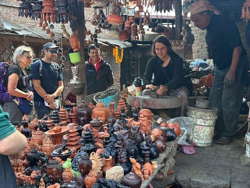 Best of Kathmandu : Private Guide, Car & Personalized Tour - Boudhanath, Pashupatinath, and Swayambhunath: three very different sacred worlds