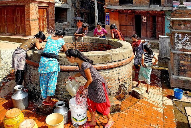 Bhaktapur Sightseeing - Stop 3: Nyatapola Temple in 30 minutes (short, but not shallow)