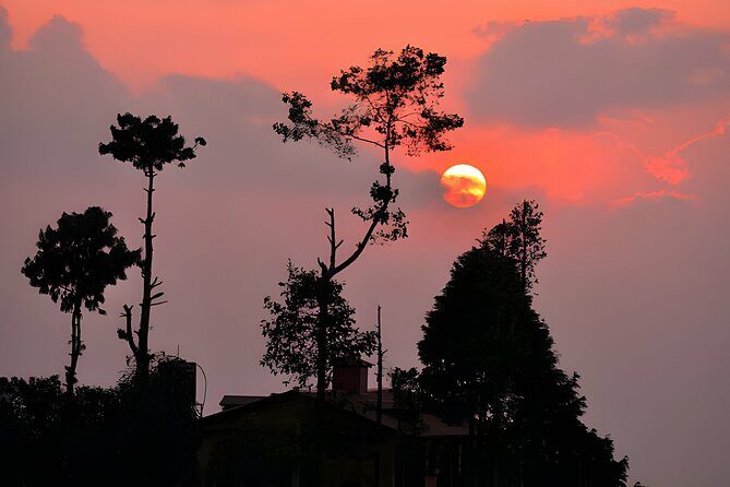Bhaktapur Sightseeing with Nagarkot Sunset Tour - Food, drinks, and how to plan your evening