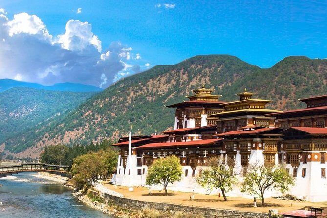 Bhutan Tour - 3 DAYS 2 NIGHTS - Hotels, Meals, and Guides: What You’re Really Paying For