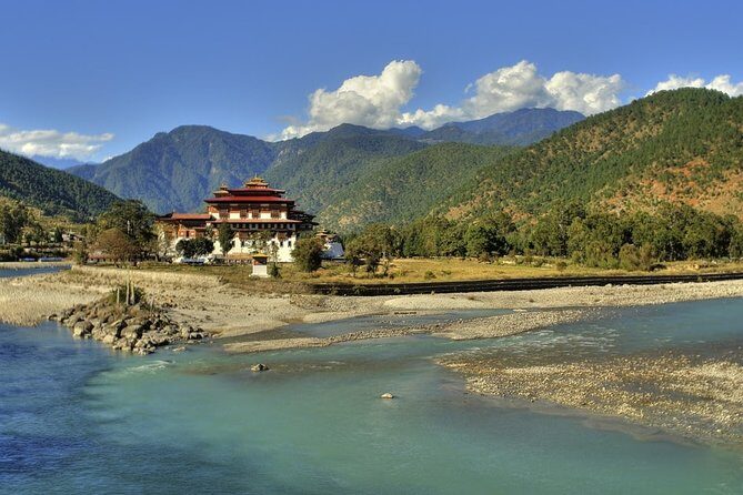 Bhutan Tour- 4 DAYS 3 NIGHTS - The Paro departure flight: Chomolhari on the way out