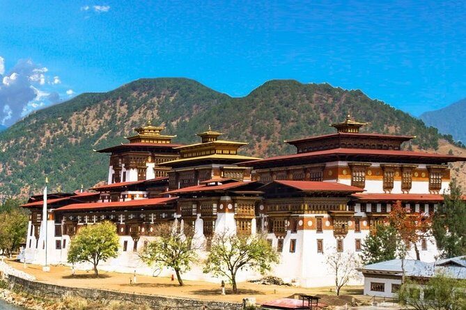 Bhutan Tour- 4 DAYS 3 NIGHTS - Flying into Paro: that first Himalayan arrival feeling