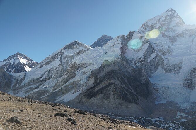 Everest base camp flight over by Helicopter from Kathmandu - What the Best Views Depend On (and How to Play It Smart)