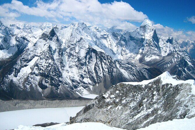 Everest Base Camp with Island Peak - Weather reality: what can slow you down and how the operator responds