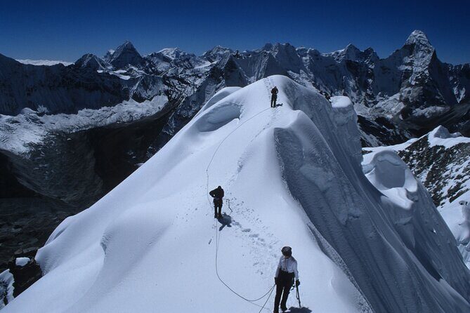 Everest Base Camp with Island Peak - Getting started in Kathmandu: pickup, timing, and a calmer launch