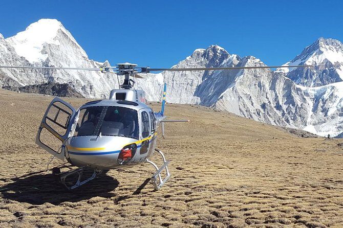 Everest Helicopter Tour with Breakfast - Small Group Size and Service: What Up to 10 Travelers Changes