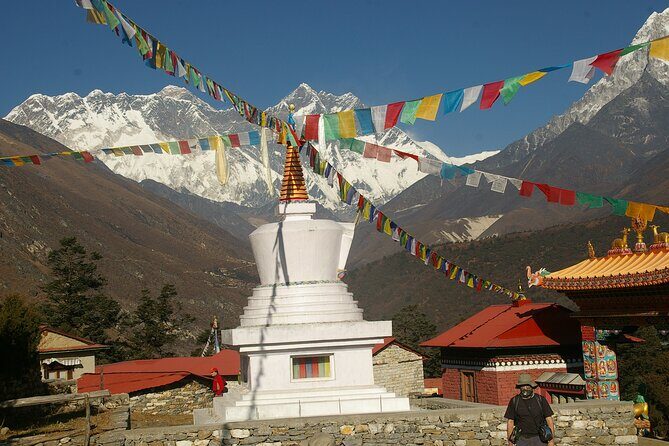Everest Panorama Trek - Kathmandu to Lukla: smooth setup for a very early day