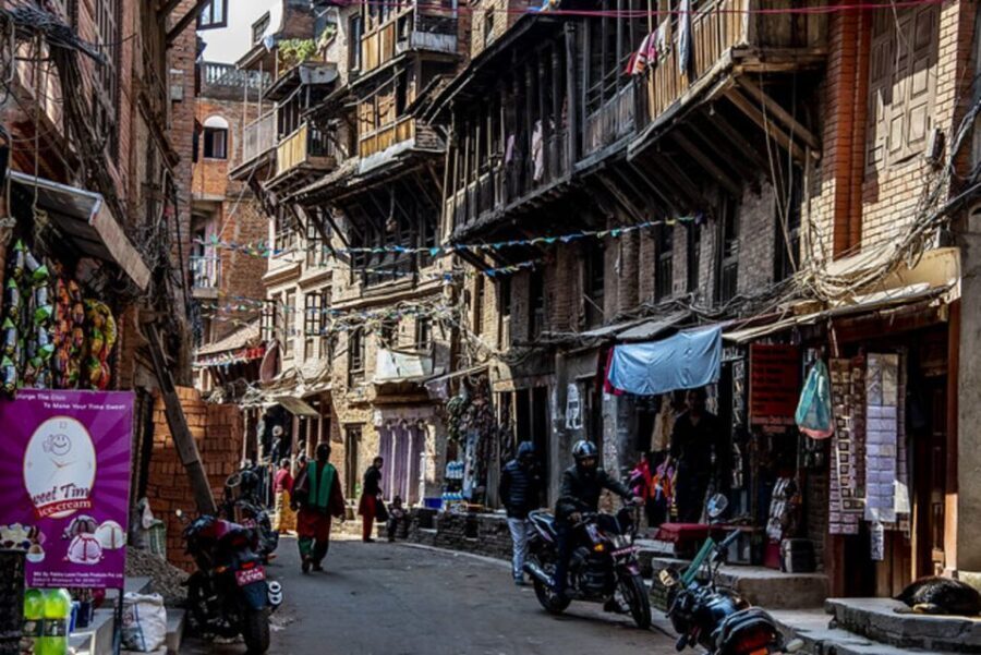 From Kathmandu: Half-Day Guided Tour of Bhaktapur - Naytpola Temple (30 meters tall): the architecture stop you’ll remember
