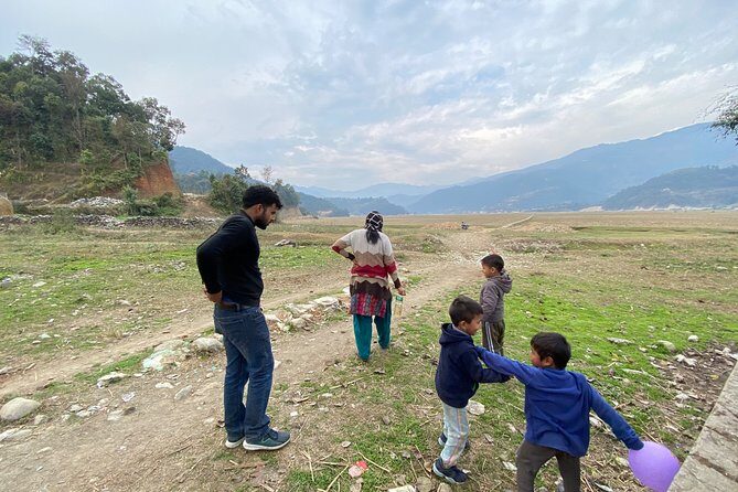 Hiking to World Peace Stupa - World Peace Pagoda: the viewpoint that brings in Annapurna and Fewa
