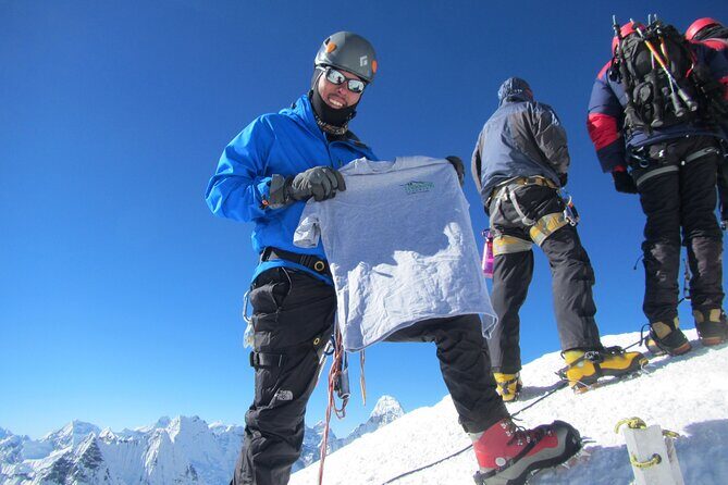 Island Peak Climbing with Everest Base Camp - Everest Base Camp and Kala Patthar: the two-view strategy