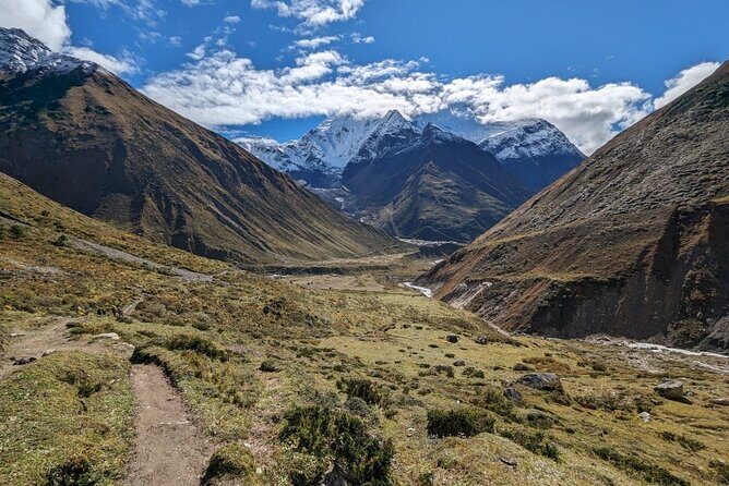 Jeep Trip to Upper Mustang - Kathmandu setup: temples first, then wheels west
