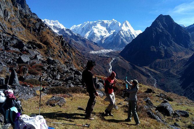 Kanchenjunga South Base Camp Trek - 13 Days - Days 7–8: rhododendrons, Yalung Glacier, and the Ramche choice