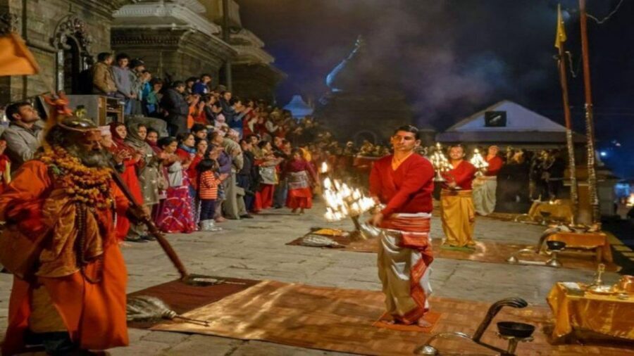 Kathmandu: 3 hours night Pashupatinath Aarti Tour - Why Pashupatinath’s night aarti feels so significant