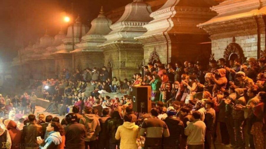 Kathmandu: 3 hours night Pashupatinath Aarti Tour - Arya Ghat and the Bagmati River: understanding cremation respectfully