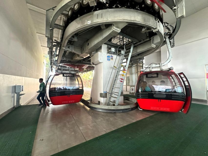 Kathmandu: Chandragiri Cable Car, and Swayambhu - Chandragiri Temple: a spiritual pause above Kathmandu