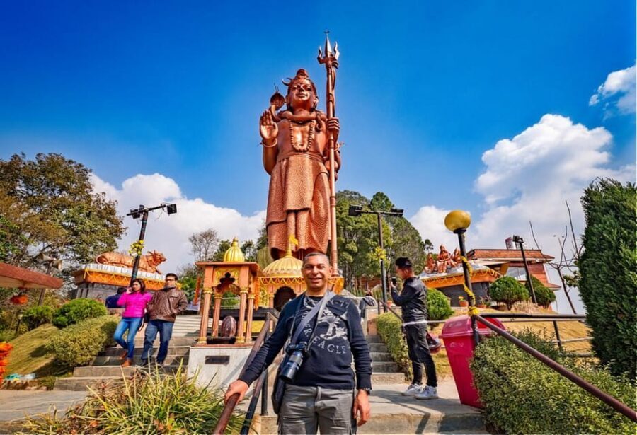 Kathmandu: Nagarkot, Bhaktapur, Doleswor & Sanga Statue Tour - Bhaktapur Durbar Square: UNESCO architecture you can actually walk through