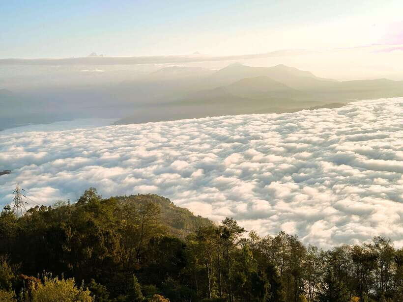 Kathmandu: Nagarkot Sunrise & Hiking to Changunarayan - From Thamel to Nagarkot: how the morning gets set up