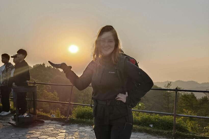 Kathmandu: Nagarkot Sunrise Tour Private or Group with Lunch - Nagarkot Viewpoint Timing (5:30–6:30 AM): Watching the Sky Change