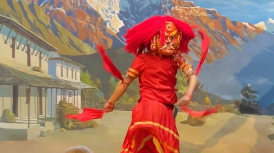 Kathmandu: Nepalese Cuisine dinner with traditional dance - From Hotel Pickup to Thamel Dinner Show: What the 6 PM Start Feels Like