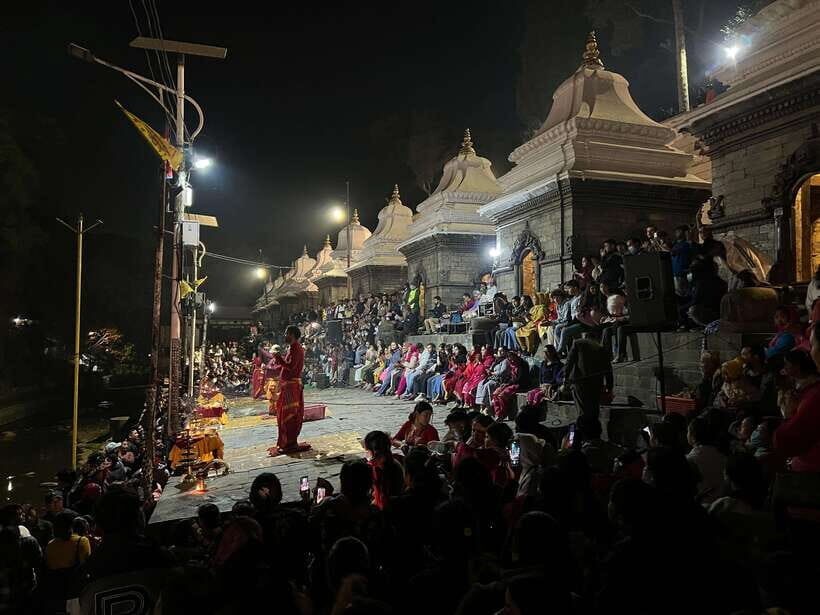 Kathmandu: Pashupatinath Evening Aarati Tour Private/Group - The guided temple walk: what you gain before the ceremony