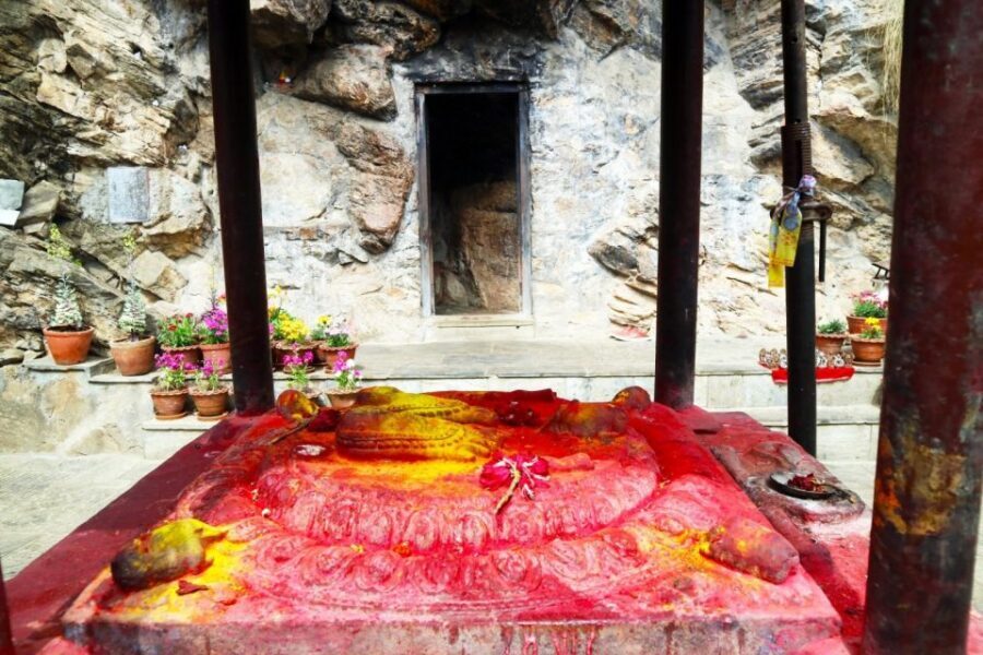 Kathmandu: Pharping, Dakshinkali and Chobhar Tour with Lunch - Dakshinkali Temple: major Kali shrine, big emotions, strong views