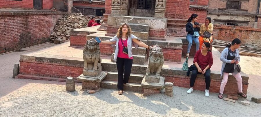 Kathmandu: Private Bhaktapur and Patan Sightseeing Tour - Stop 2: Bhaktapur Durbar Square, the Golden Gate, and Nyatapola’s Scale