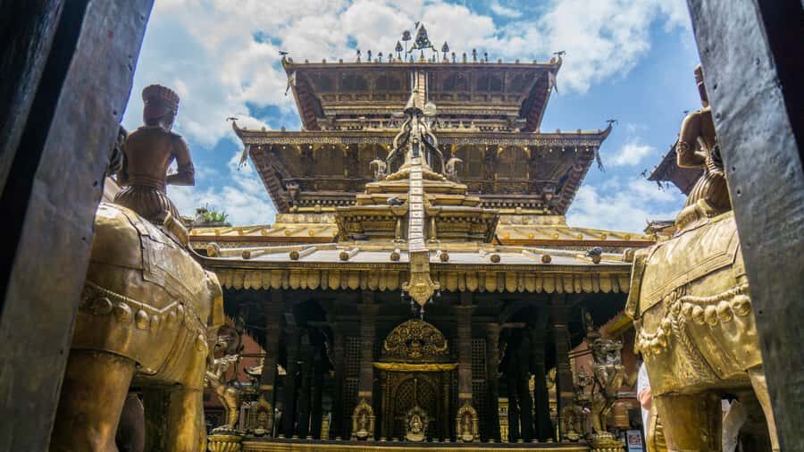 Kathmandu: Private Patan and Bhaktapur Sightseeing Tour - Why this 6-hour Patan and Bhaktapur format works