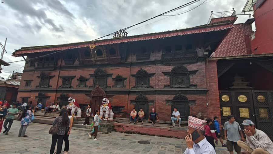 Kathmandu: UNESCO Heritage Day Tour with Private Guide - Kathmandu Durbar Square: Hanuman Dhoka and the Living Goddess House