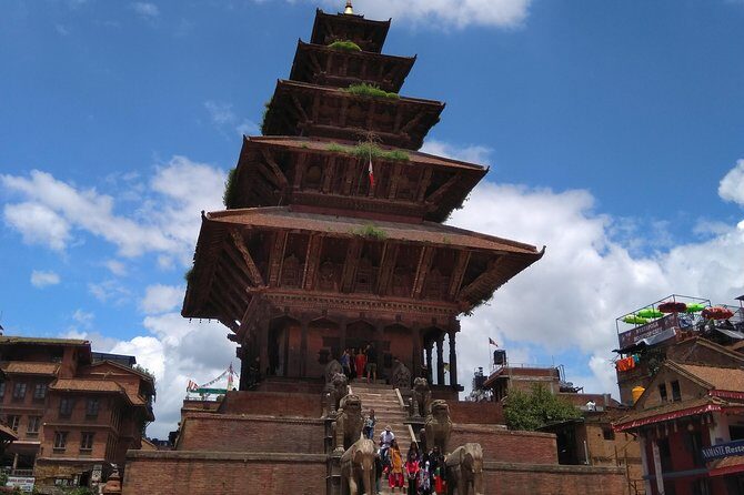 Kathmandu World Heritage Sites Tour Sightseeing - Morning logistics: where you meet and how the day flows