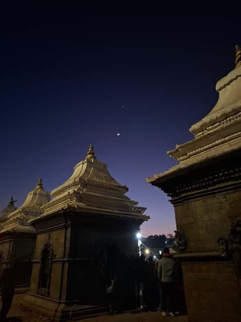 Katmandu: Pashupatinath Open Cremation & Evening Aarati - The flow of your 3-hour outing in plain terms