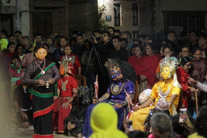 Kirtipur & Swayambhu Trip from Kathmandu: Local Eats and Drinks - Start at Swayambhunath: Monkey Temple views with included admission