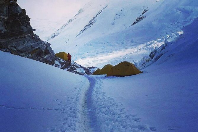 Mera Peak Expedition - 20 Days - Summit day on Mera Peak (6,476m): the long work after the win