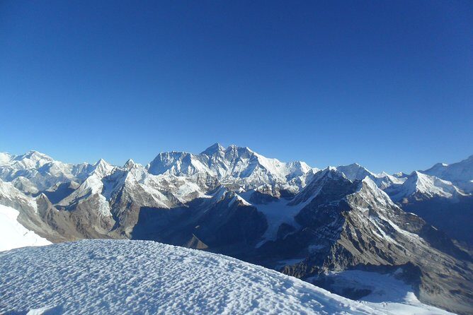 Mera Peak Expedition - 20 Days - Lukla flight and Paiya: the jump from city time to mountain time