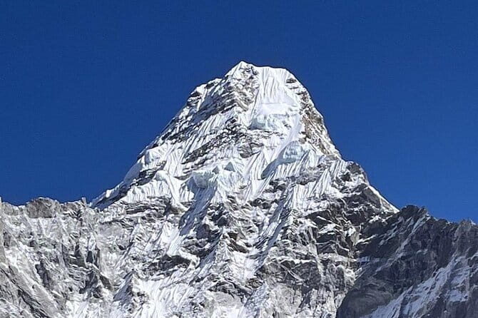 Mountain Flight Experience in Nepal - What You’ll See Up There (and Why It’s Better Than a Viewpoint)