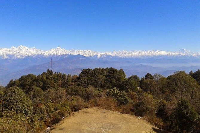 Nagarkot day hiking and Bhaktapur sightseeing - The tower stop and free time: how to use your time well