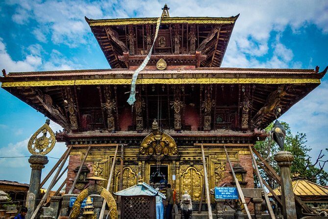 Nagarkot sunrise with trip to Changu Narayan Temple and Bhaktapur Durbar Square - Tips to make it work: haze, layers, and lunch timing