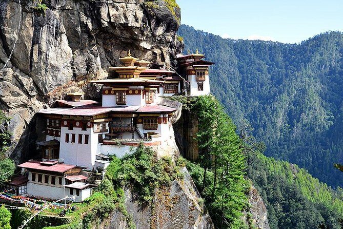 Nepal and Bhutan Tours - Paro and Punakha Dzong: river confluence vibes and winter capital role